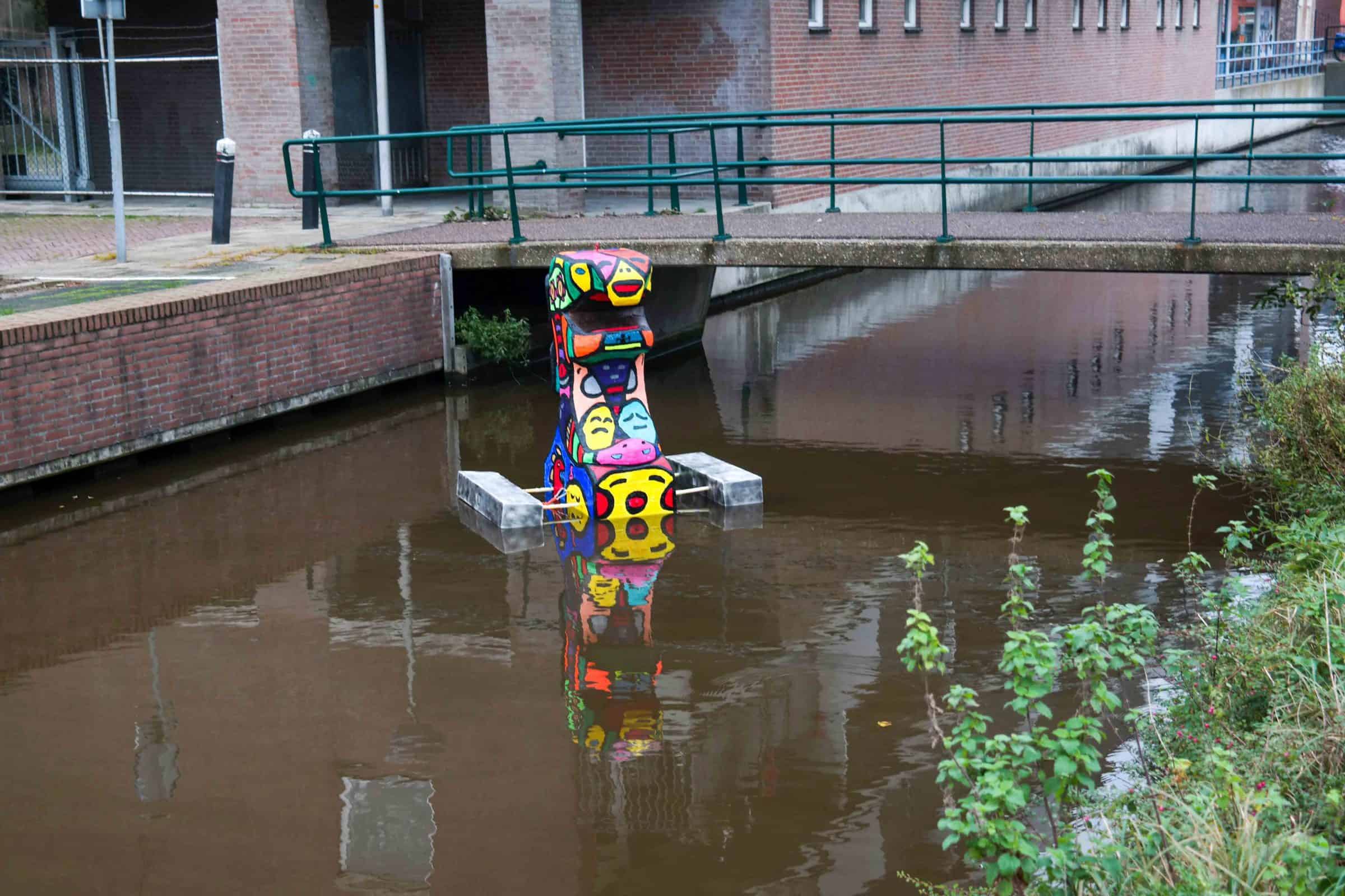 Jaboscreations-statue-in-the-water